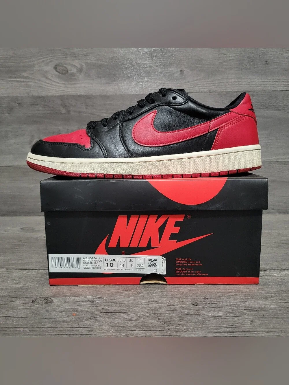 2015 Air Jordan 1 Retro Low Bred Mens Size 10 OG 705329-001 Breds Black Red